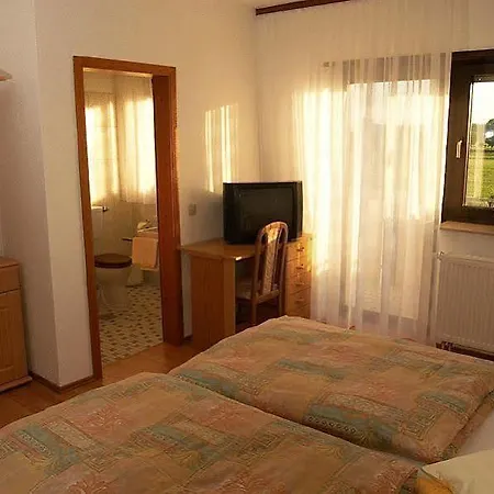 Am Flugplatz Gasthof 3*