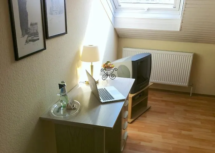 ゲストハウス Am Flugplatz ホッケンハイム